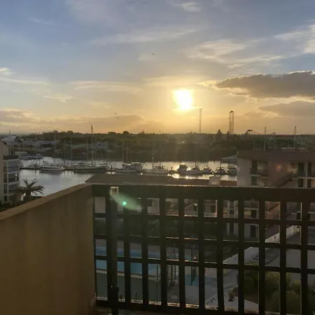 Cap D'agde, 2 Pieces, 6 Personnes - Fr-1-607-90 Apartment Agde